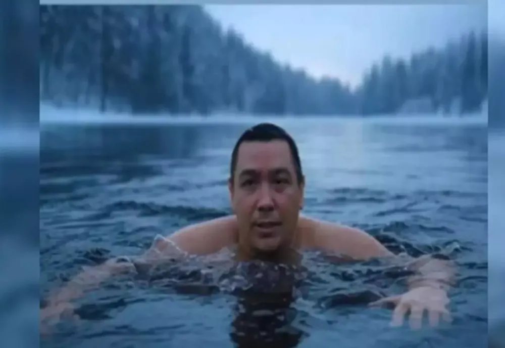 VICTOR PONTA FACE CE ȘTIE EL CEL MAI BINE: ÎL COPIAZĂ GROSOLAN, DIN NOU, PE CĂLIN GEORGESCU!