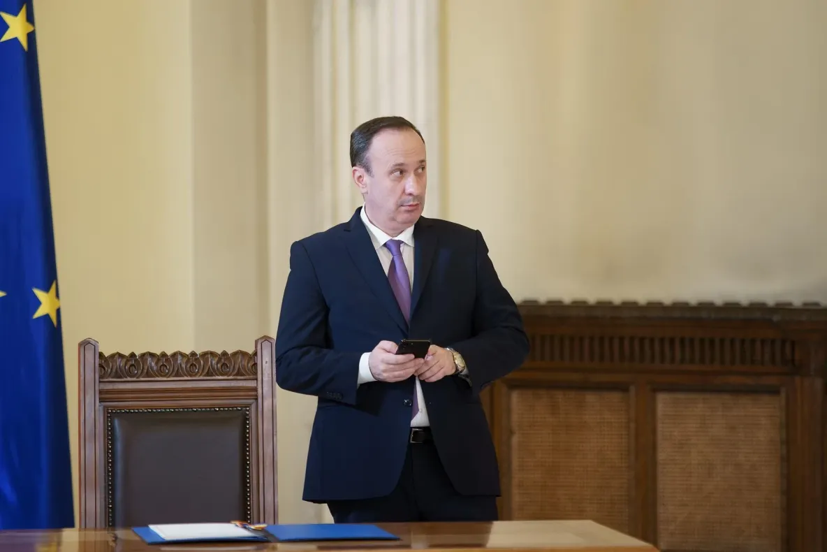Câciu, după prognoza care arată o economie în scădere: Bolojan a lăsat datorii de aproape 30 de miliarde de lei