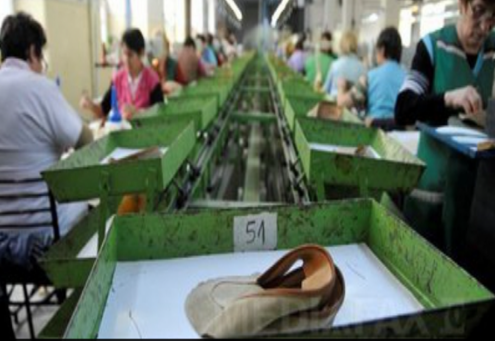 CULISELE STATULUI PARALEL. Cum a ajuns desculță fabrica de încălțăminte Clujana
