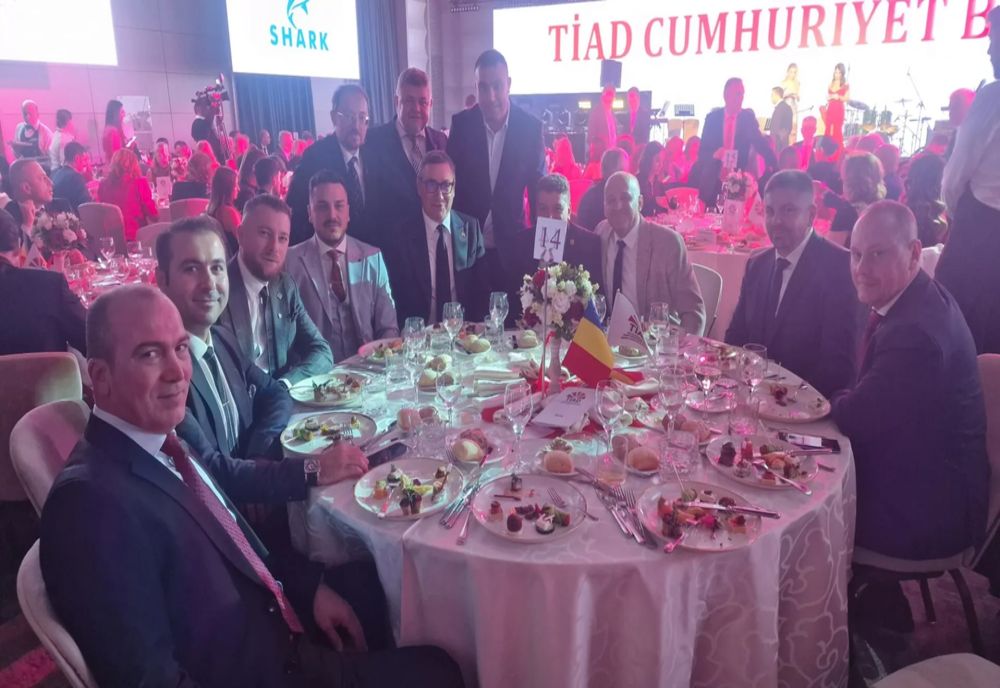 PONTA VREA SĂ INTRE LA GUVERNARE: VOTĂM NOI DACĂ USR NU MAI RĂMÂNE ÎN GUVERN