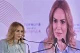 Gabriela Firea, atac la Ilie Bolojan: „Eu cred că oamenii merită predictibilitate, nu blocaje și confuzie create de un guvern demis”