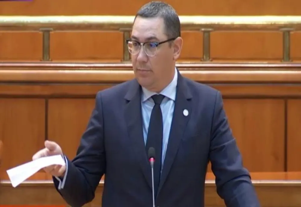 Ponta către Orban, în Parlament: Pe analfabeta Anisie o puteți înlocui cu Vanghelie