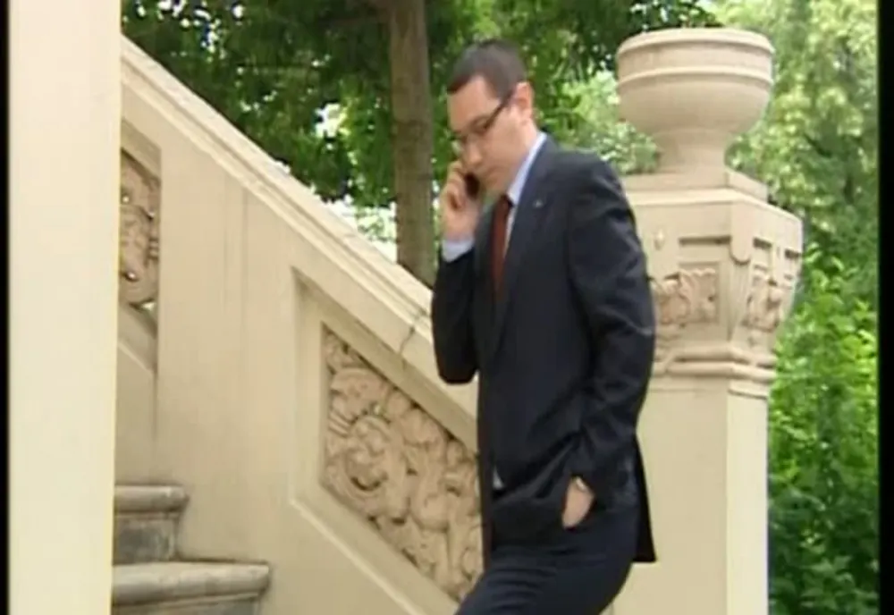 Victor Ponta: „Lumea nu înţelege cum am sărit cu datoria la 50%. O să sărim la 100%. Noi împrumutăm banii”