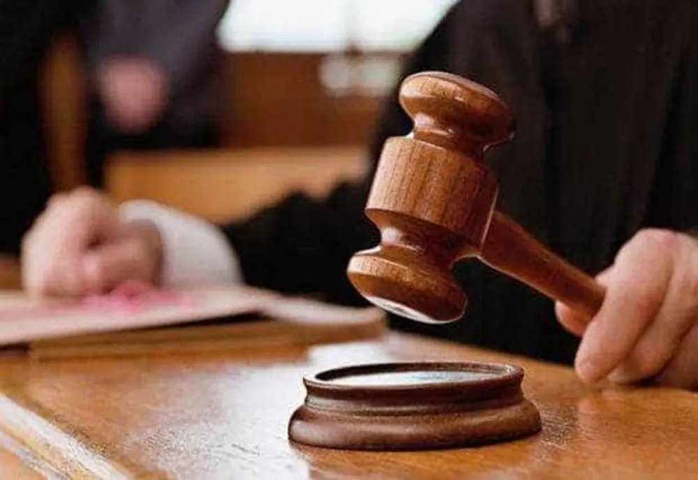AVERTISMENTUL UNUI FOST JUDECĂTOR CCR: „CURTEA CONSTITUȚIONALĂ VA BLOCA CANDIDATURA LUI CĂLIN GEORGESCU LA PREZIDENȚIALE”