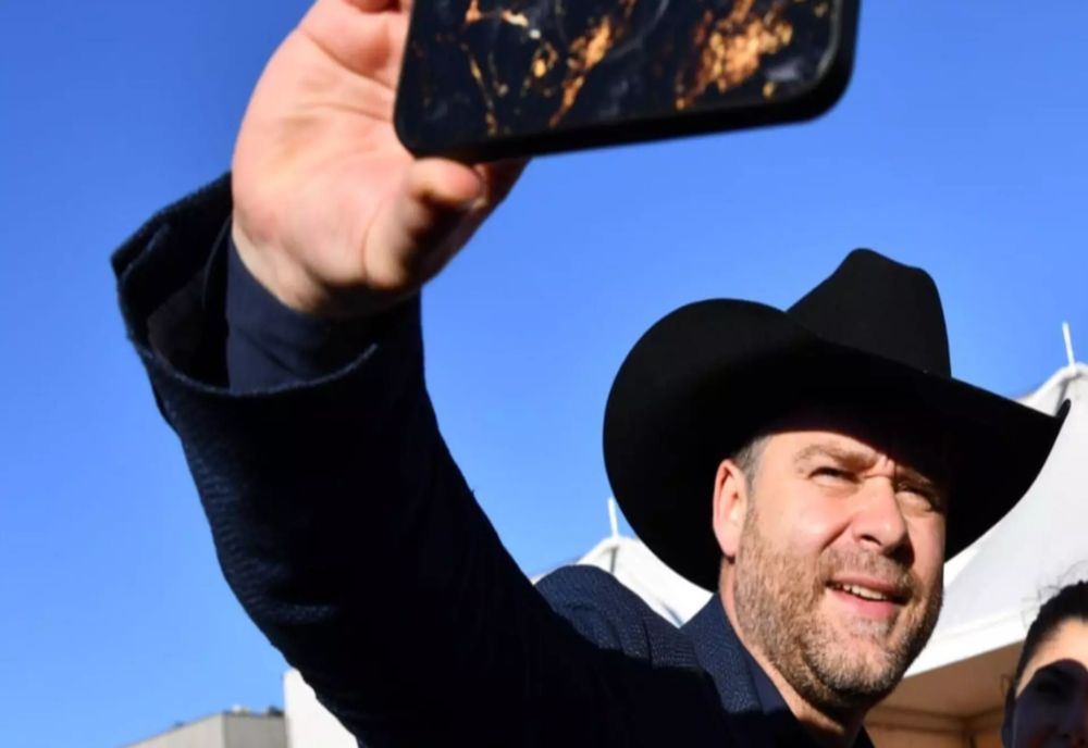 LUIS LAZARUS, DEZVĂLUIRI INCENDIARE: CIPRIAN CIUCU AR FI AFLAT CĂ TREBUIE SĂ CANDIDEZE LA PRIMĂRIA GENERALĂ PE CÂND SE AFLA ÎN GRĂDINA BOTANICĂ - VIDEO