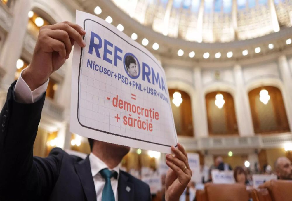 SCANDAL URIAȘ ÎN COALIȚIE PE REDUCEREA LA 300 A NUMĂRULUI DE PARLAMENTARI. CINE AMENINȚĂ CĂ IESE DE LA GUVERNARE? - VIDEO