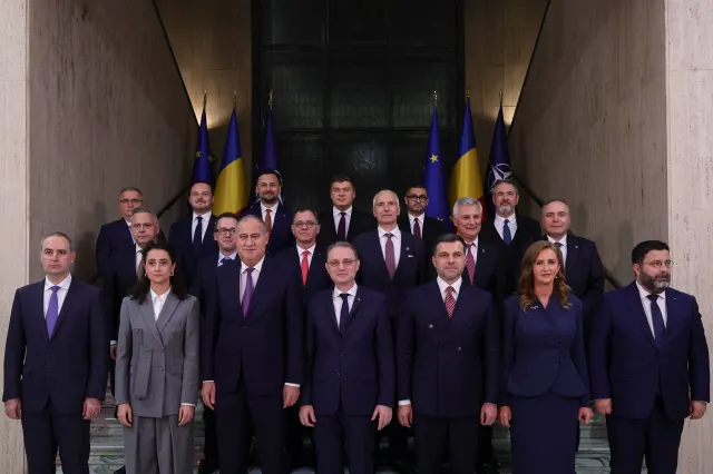 Spitale, ambulanțe, fermieri și siguranța în școli: prioritățile miniștrilor PSD, care pregătesc și o evaluare a guvernării Bolojan
